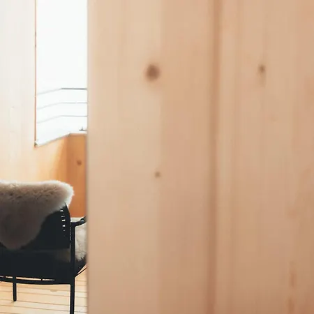 Lecherin Apartment *